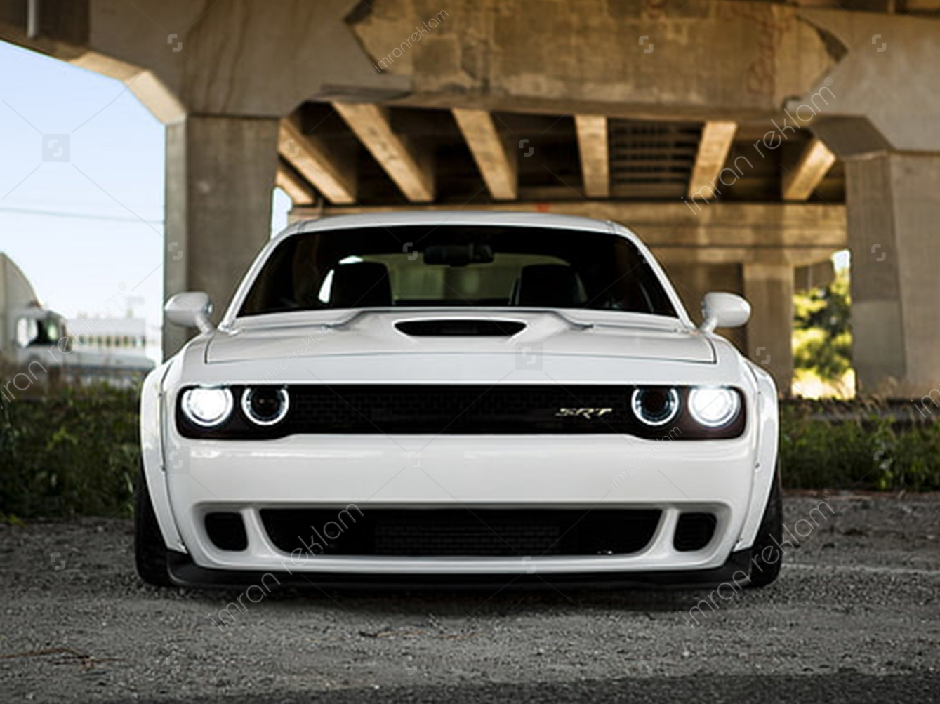 Dodge-Challenger-SRT-Hellcat-Beyaz-Araç-Renk-Değişimi-Modelleri